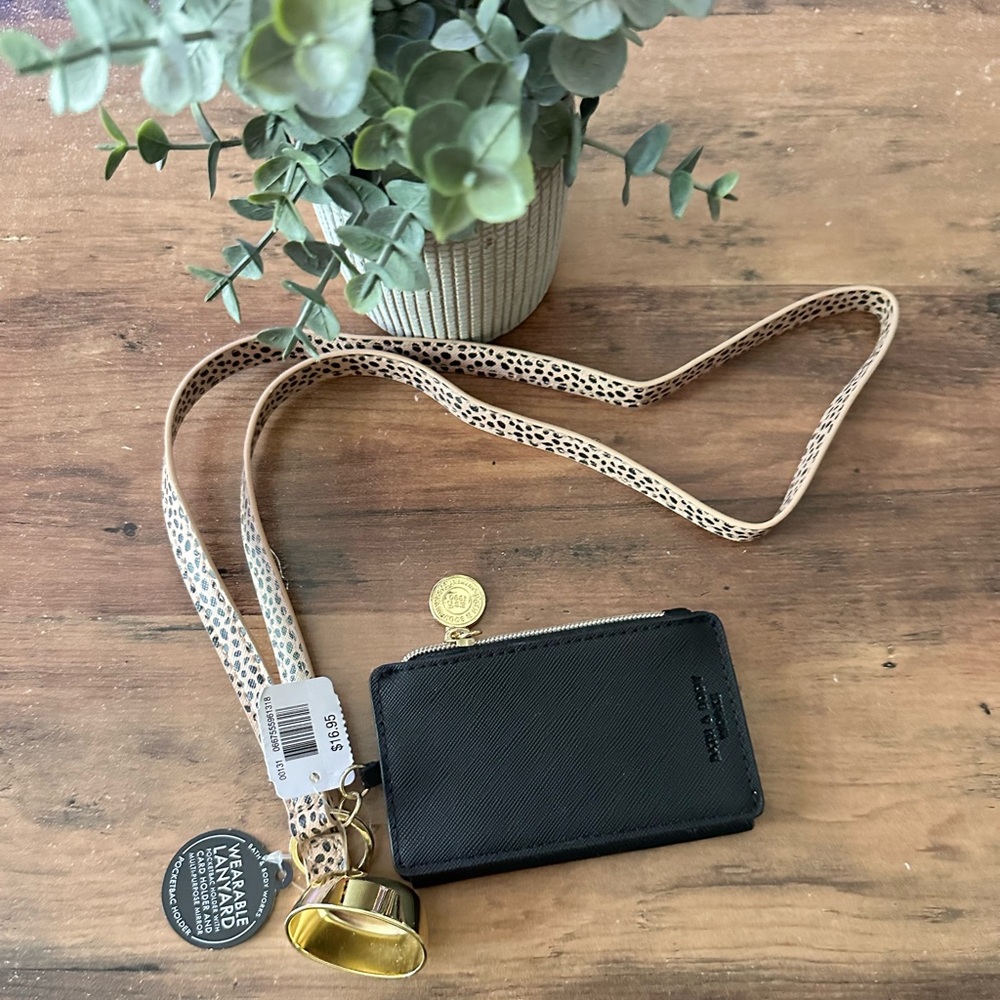 BNWT: Bath & Body Works Wearable Lanyard